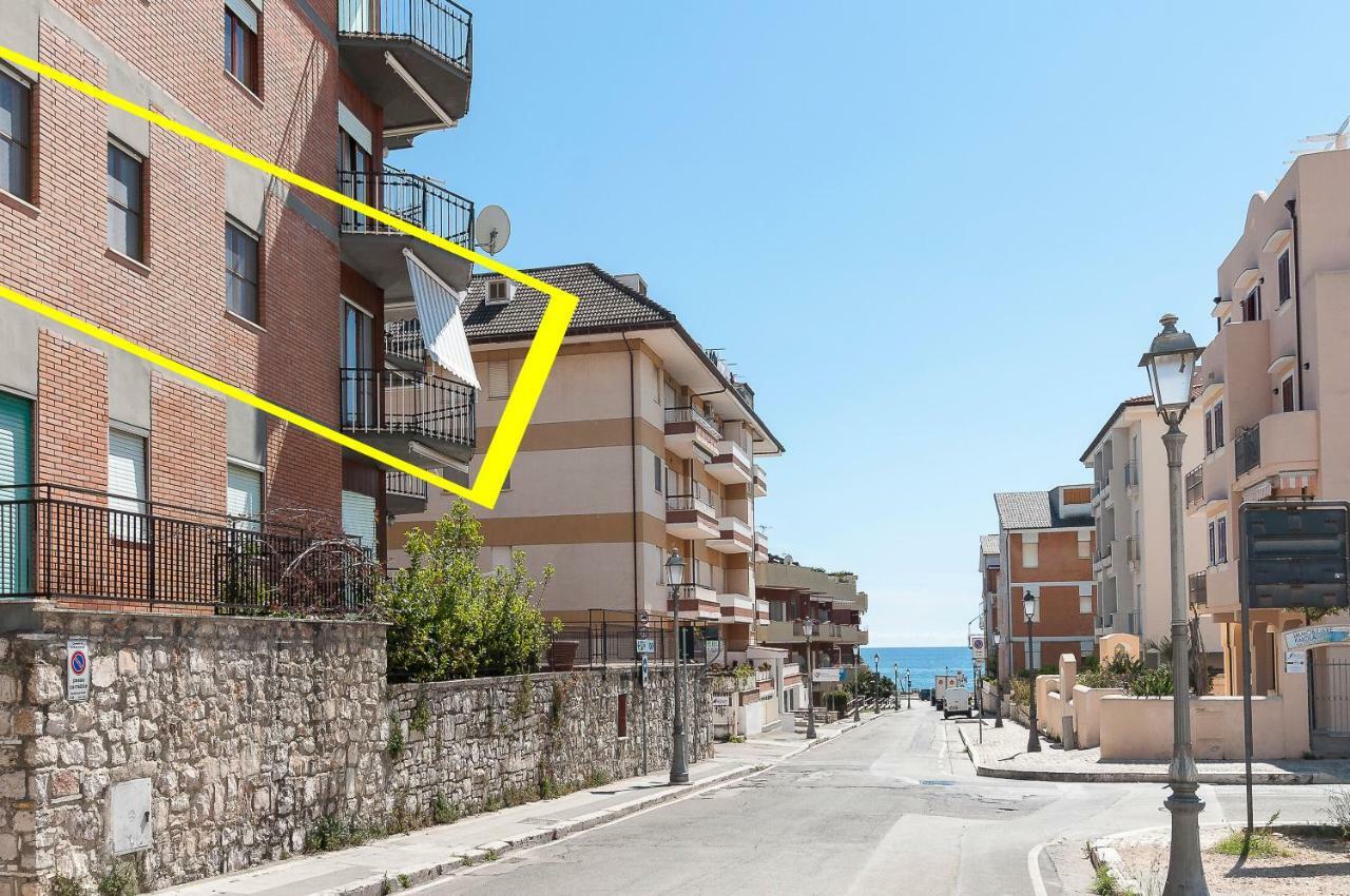 Casa Vacanza Flora Lägenhet Sperlonga Exteriör bild