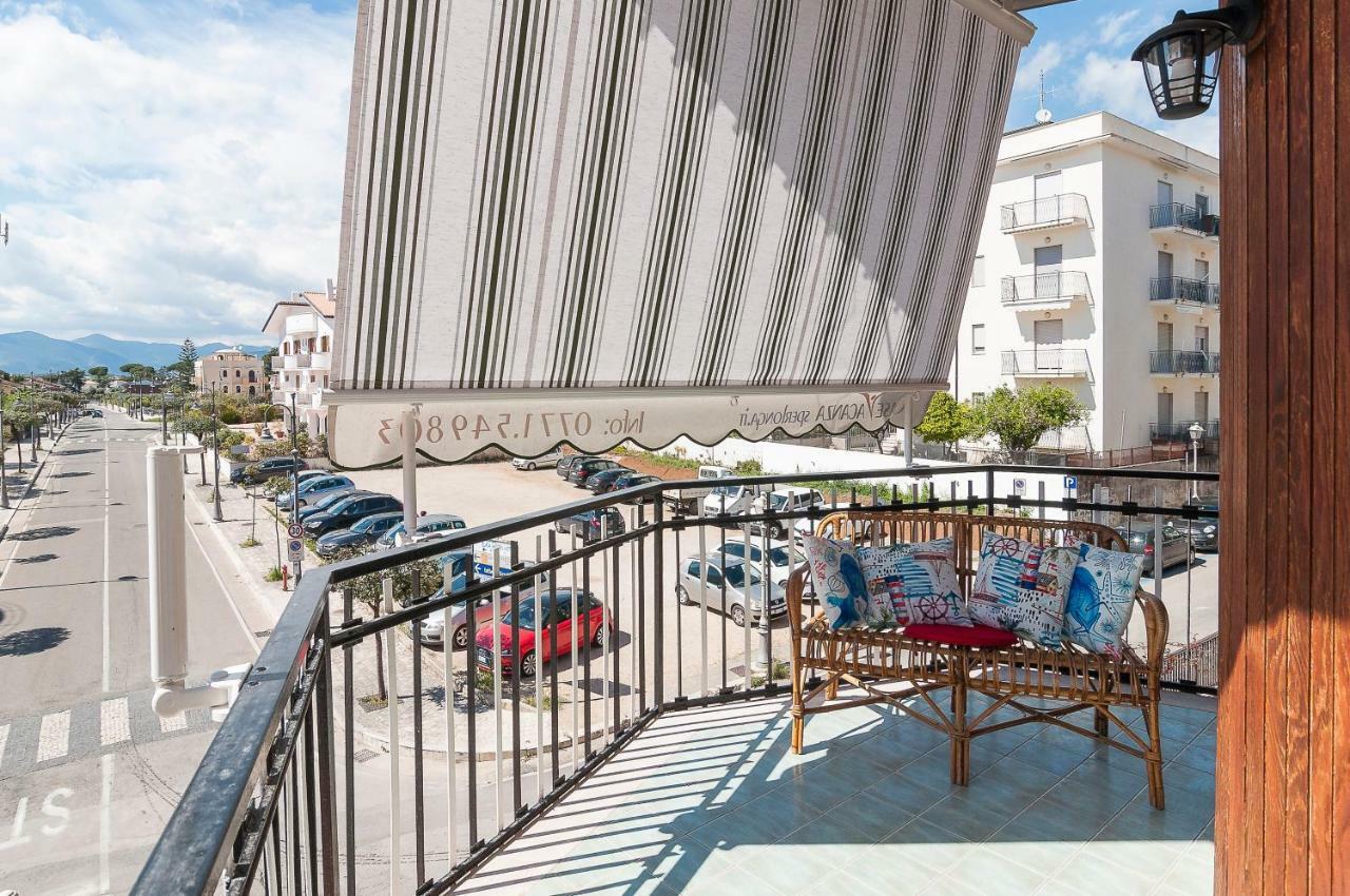 Casa Vacanza Flora Lägenhet Sperlonga Exteriör bild