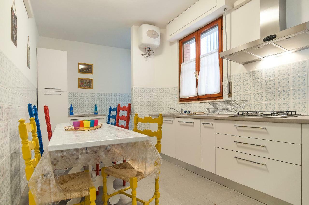 Casa Vacanza Flora Lägenhet Sperlonga Exteriör bild